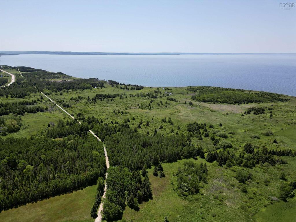 Acerage Highway 19, Long Point