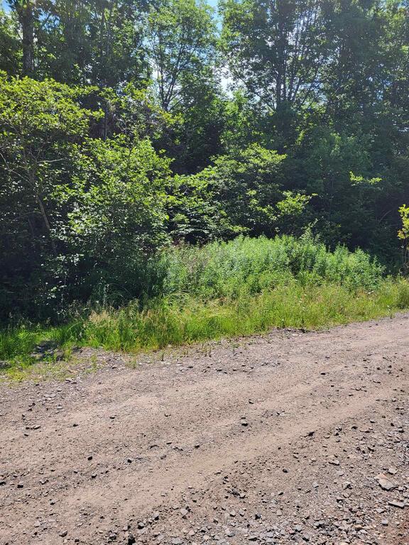  Highway 215 Urbania, Urbania