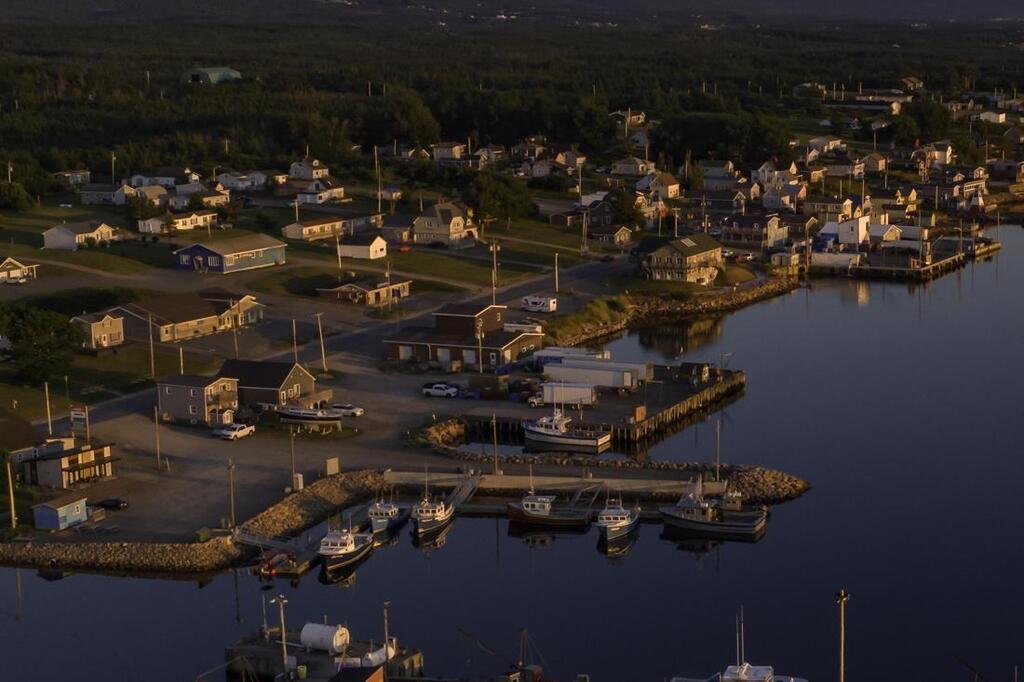 15403 Cabot Trail, Chéticamp