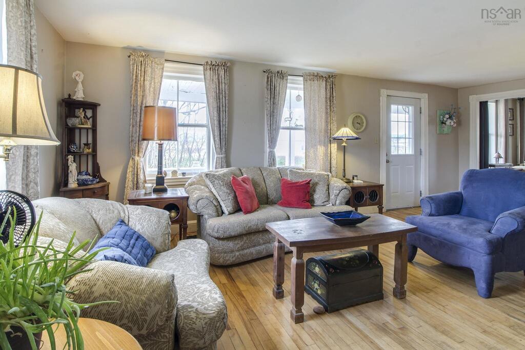 6209 Highway 1, Granville Centre - photo 2