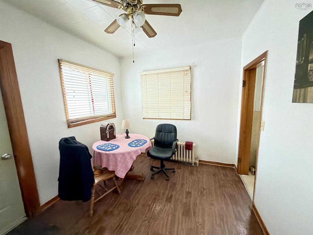 385 Gibbon Street, New Waterford - photo 3