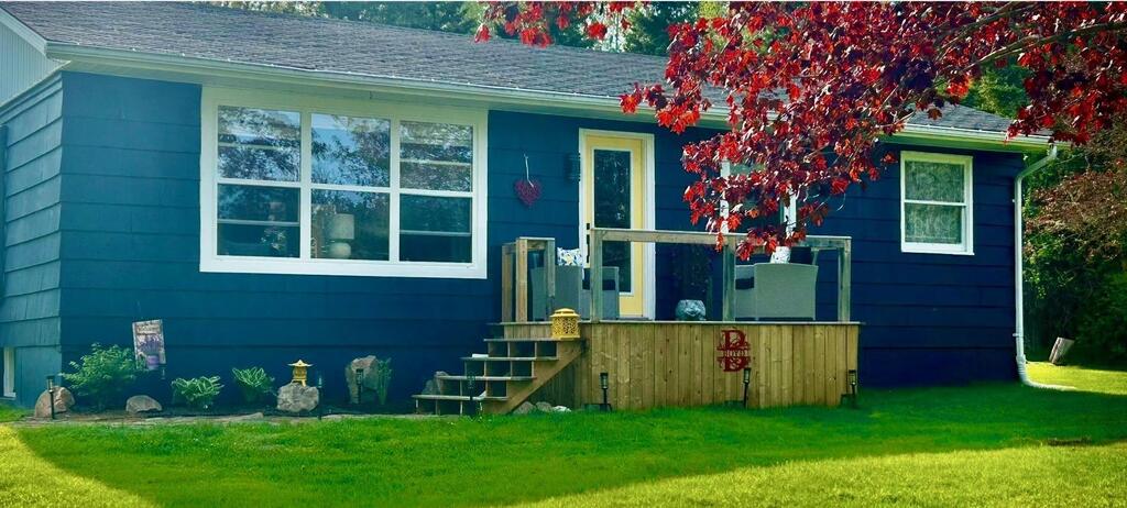 4057 105 Highway, Glendale