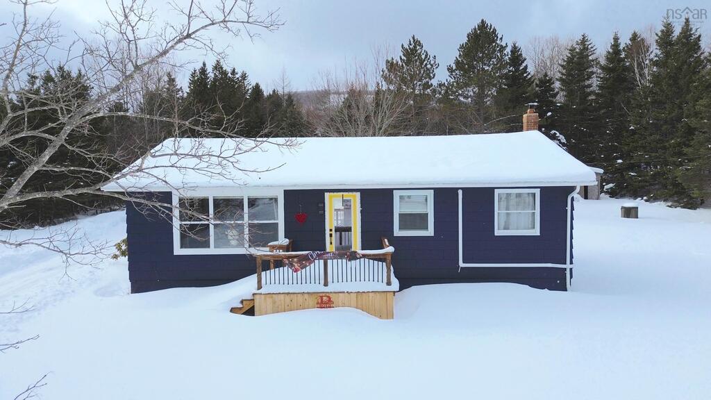 4057 105 Highway, Glendale - photo 2