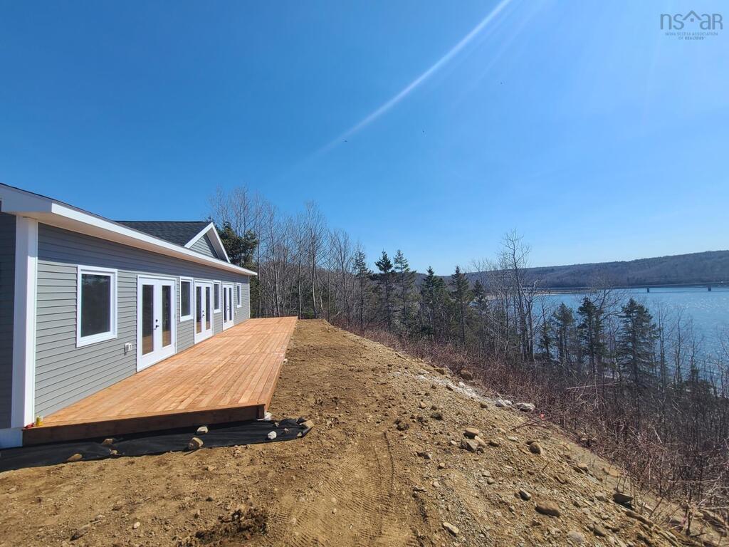 41 Colonial Arms Drive, Deep Brook - photo 4