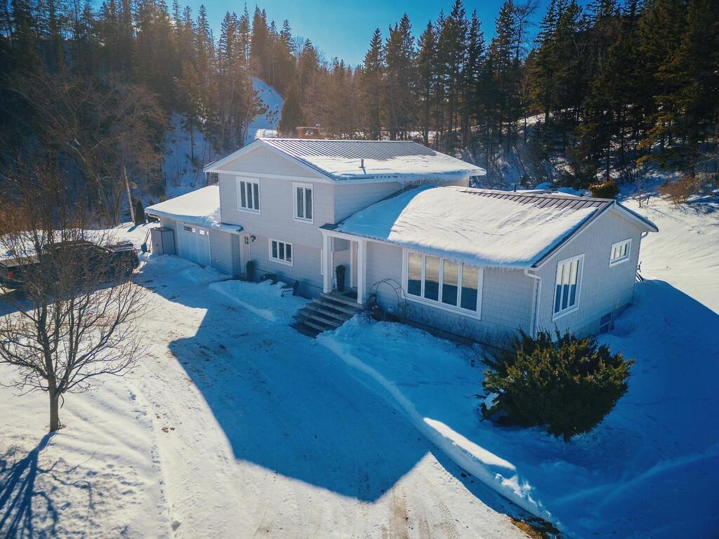 10055 19 Highway, Southwest Mabou