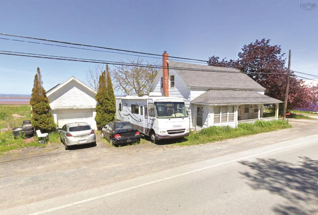 8781 &amp; 8775 Highway 215, Maitland - photo 3