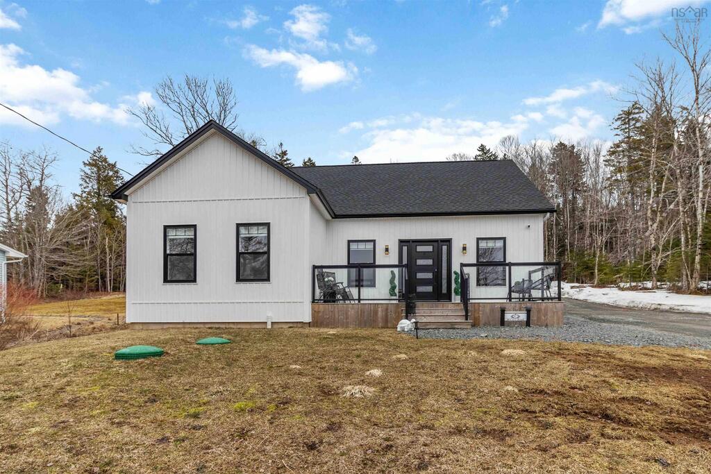 30 Cove Road, East Uniacke - photo 3