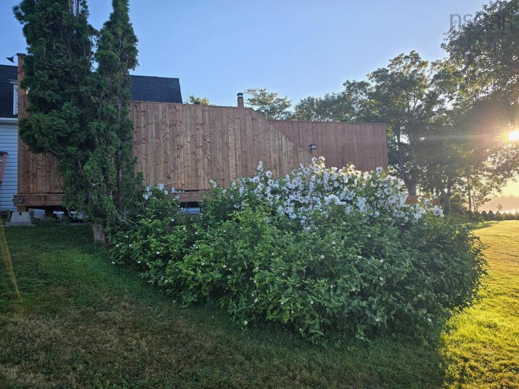 727 Highway 1, Hebron - photo 3