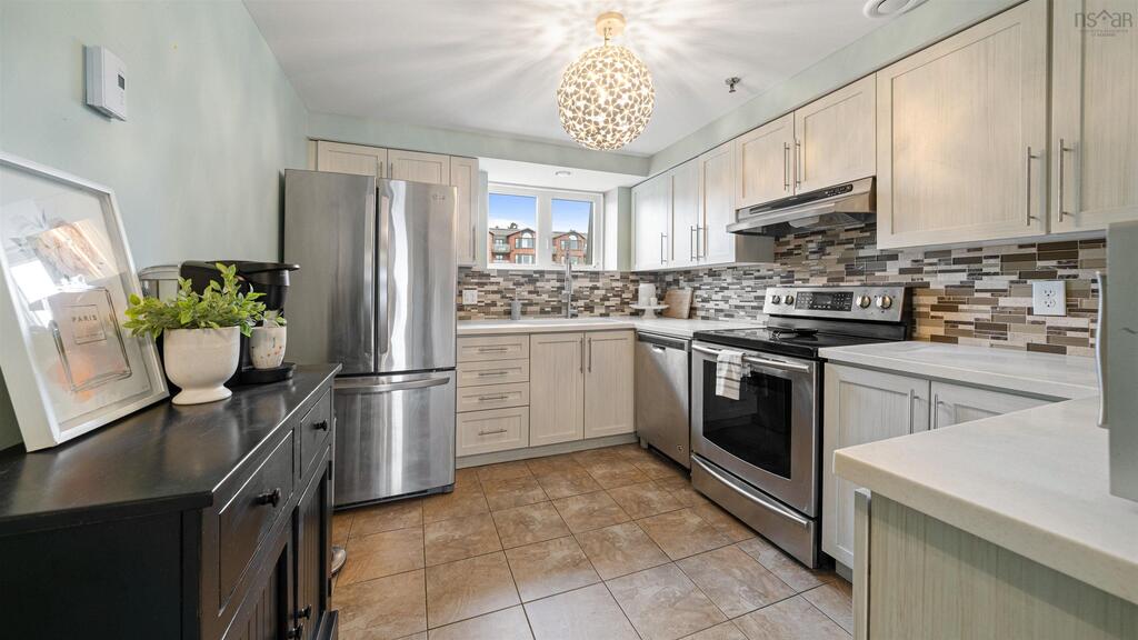 Unit 507 61 Nelsons Landing, Bedford - photo 2