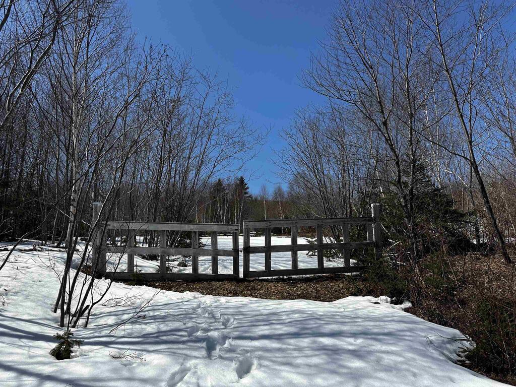  West Lake Ainslie Road, South Lake Ainslie