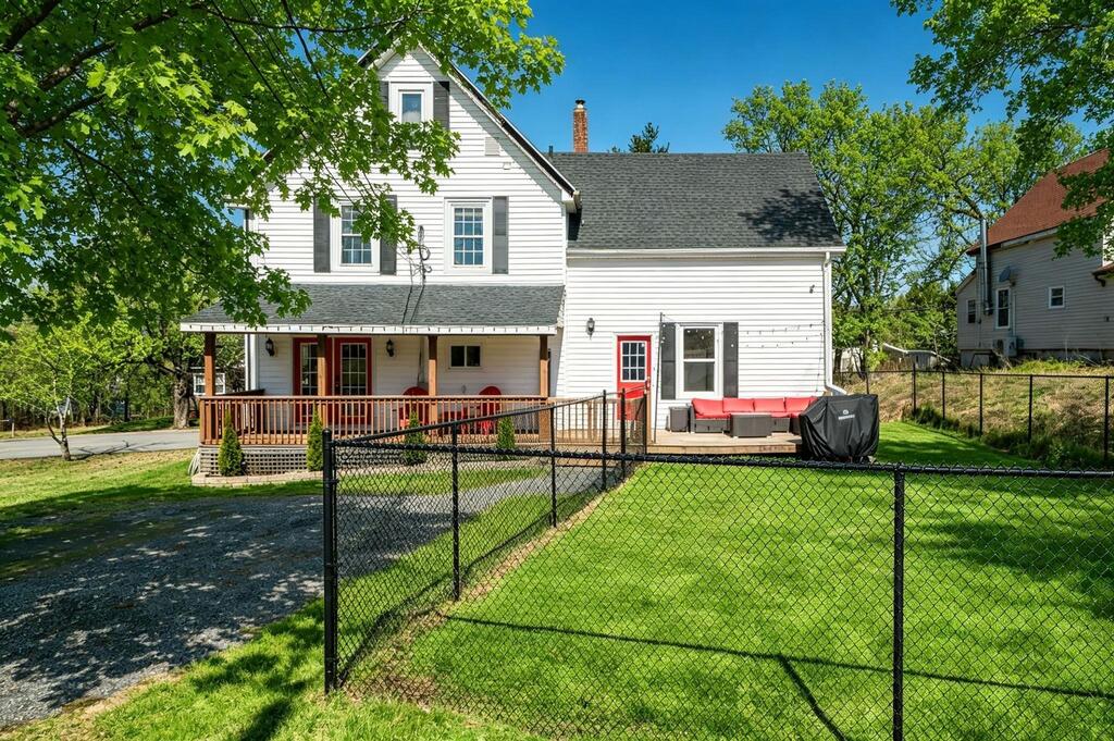 10 Pleasant Hill, Stewiacke