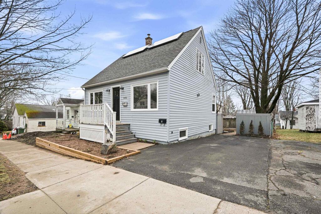 6481 Liverpool Street, Halifax