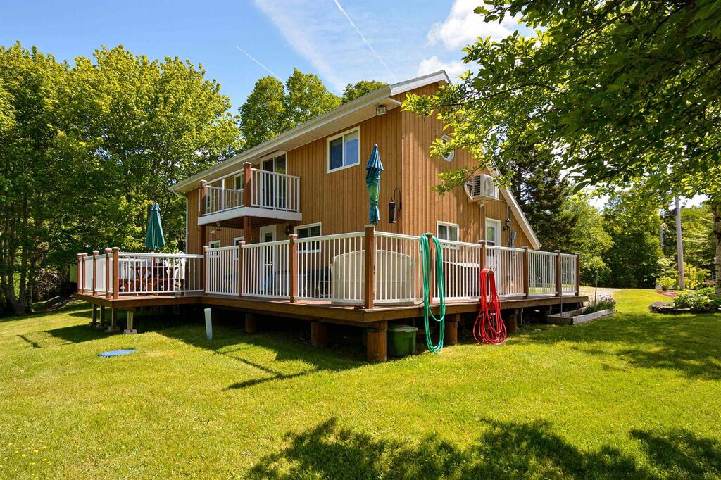 11217 Kempt Head Road, Boularderie Centre - photo 2