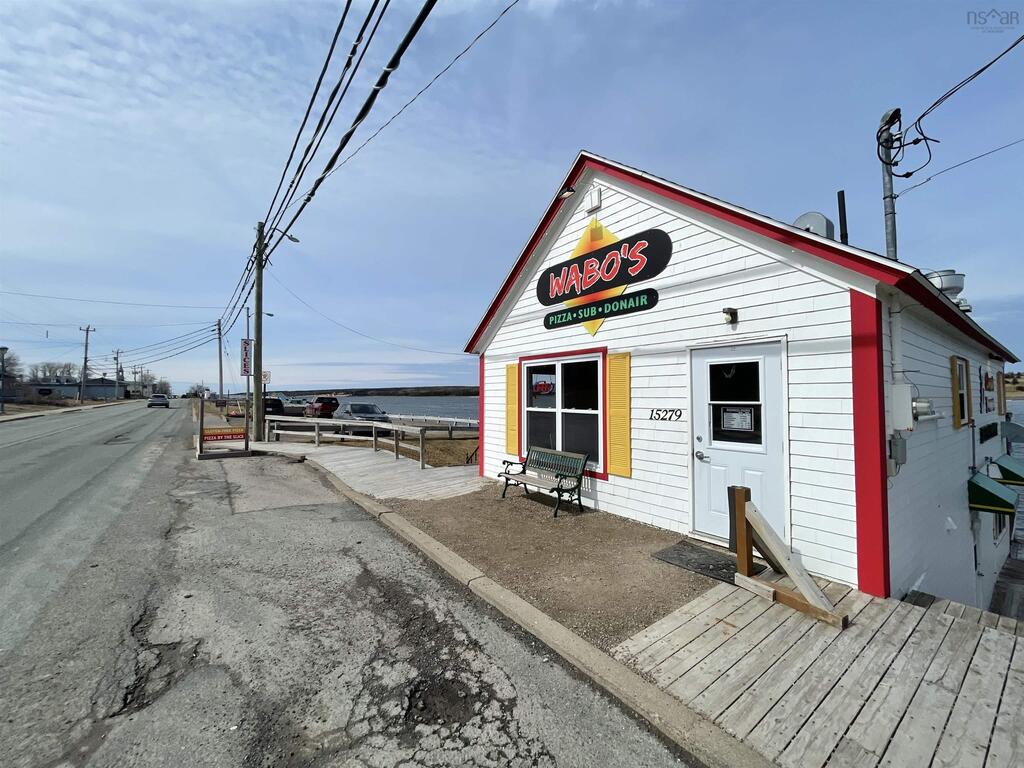 15279 Cabot Trail, Chéticamp - photo 2