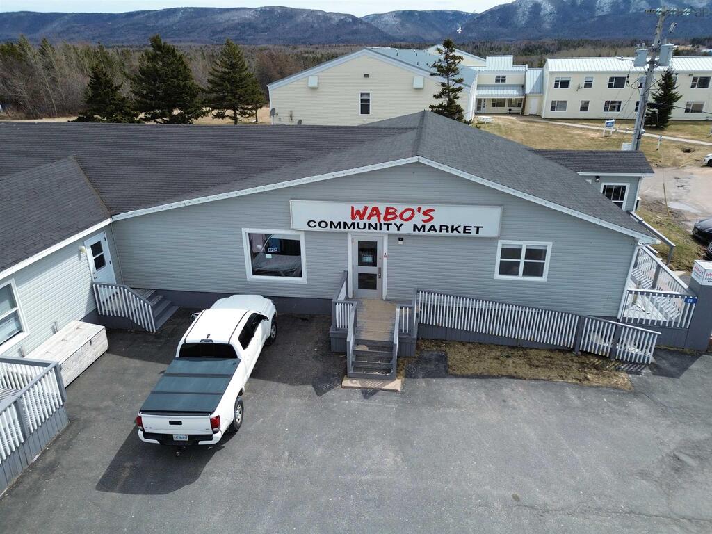 15 Pere Goirrior Avenue, Chéticamp